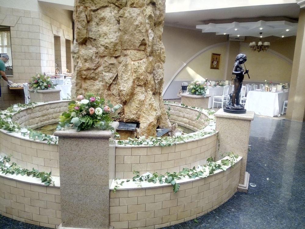 Hotel Mara بايا ماري المظهر الخارجي الصورة